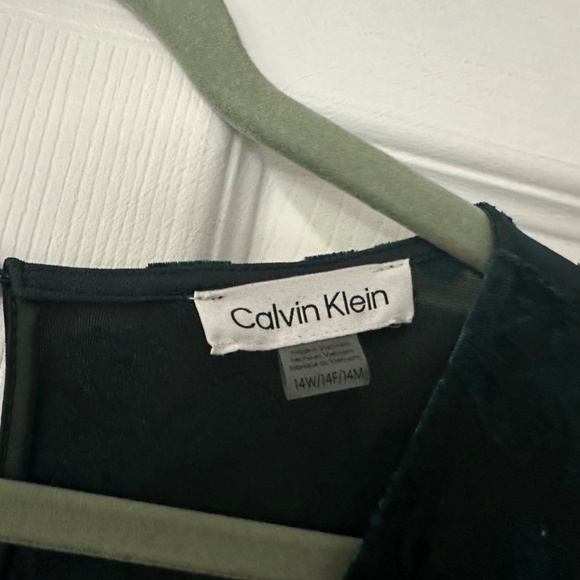 NWT Calvin Klein Emerald green wrap dress - Picture 6 of 7